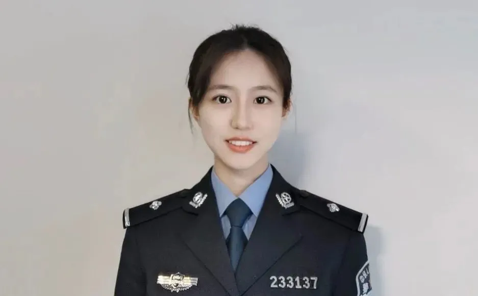 28岁的她，被赞&ldquo;最甜&rdquo;警花